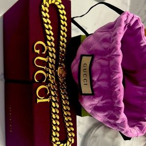 NECKLACE WITH GUCCI SCRIPT